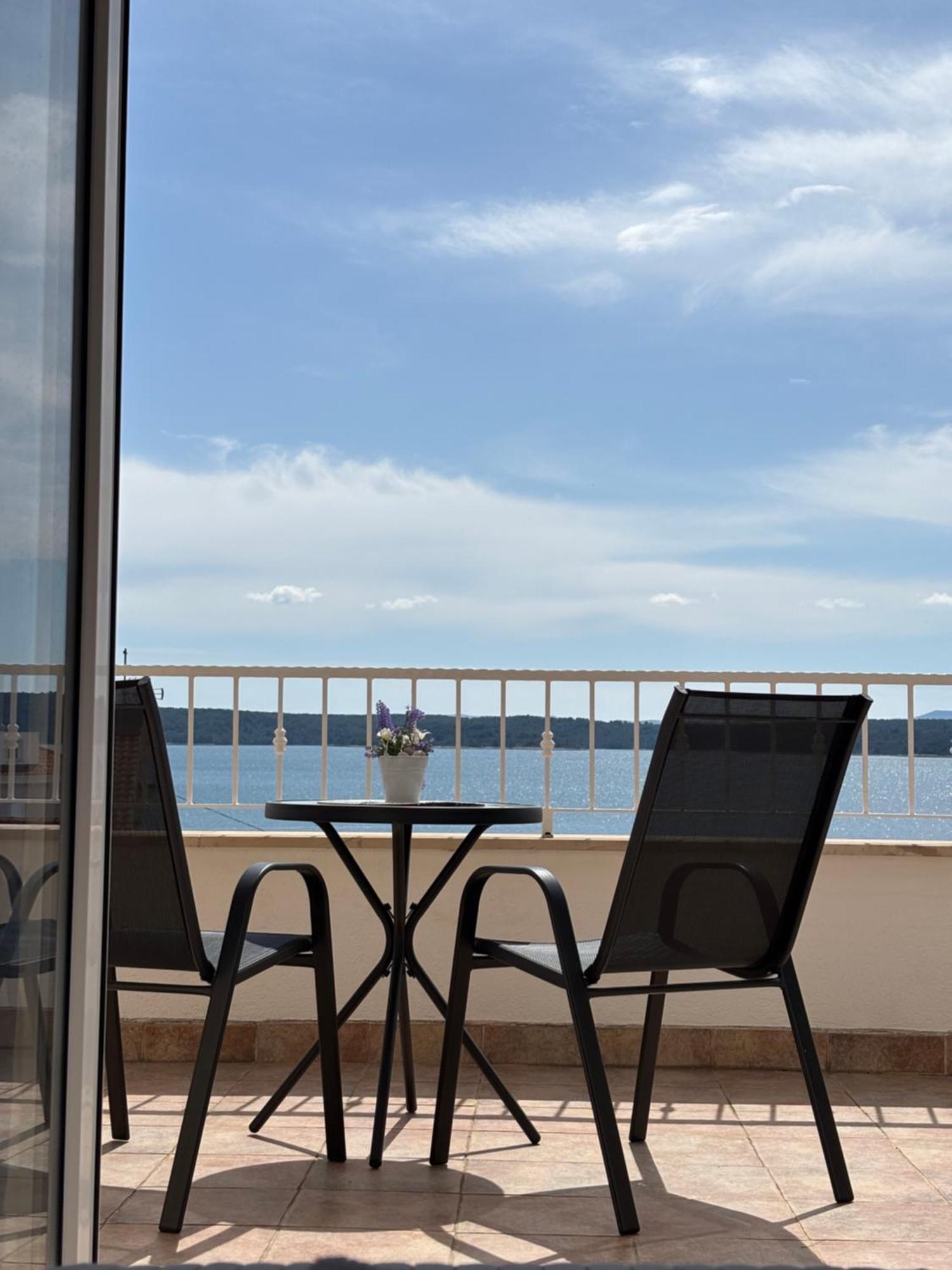 Plava Laguna Zavala Εξωτερικό φωτογραφία